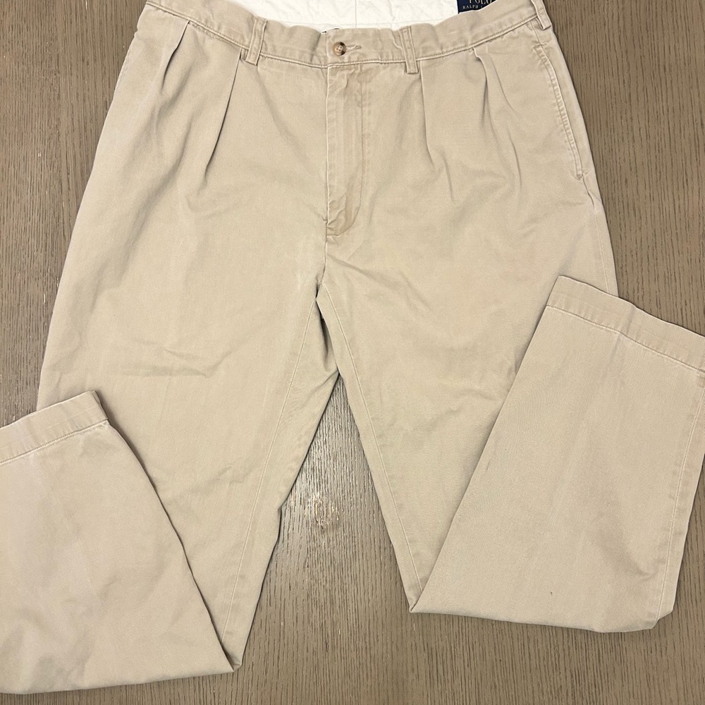 Ralph Lauren Pleated Cotton Chinos in Light Tan